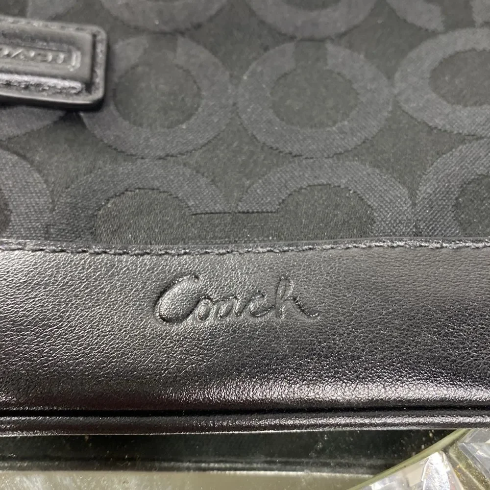 Coach Black Signature Logo Leather Zipper Wristlet